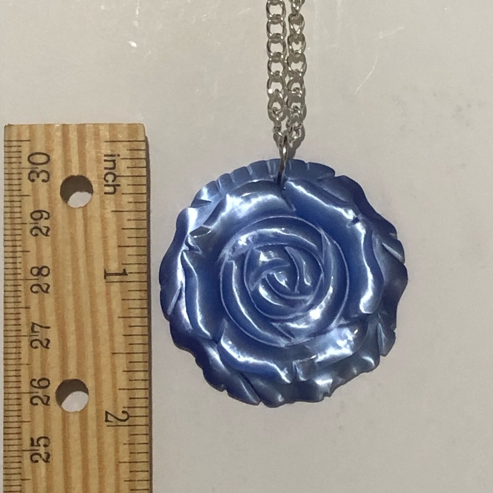 Blue flower necklace
